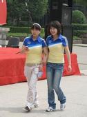 kartu untuk game online Selama bertahun-tahun, Selir Li dan Selir Zhu telah memasukkan wanita ke halaman belakang mereka.